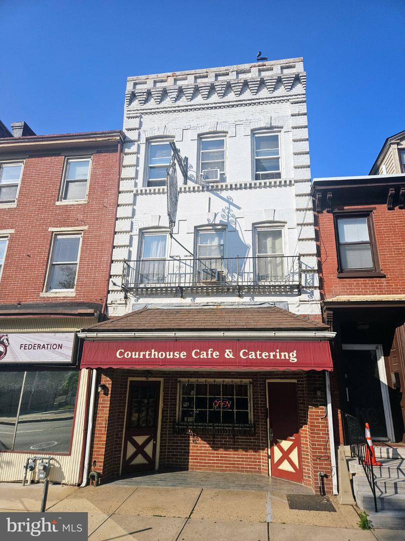 192 S Broad St — photo