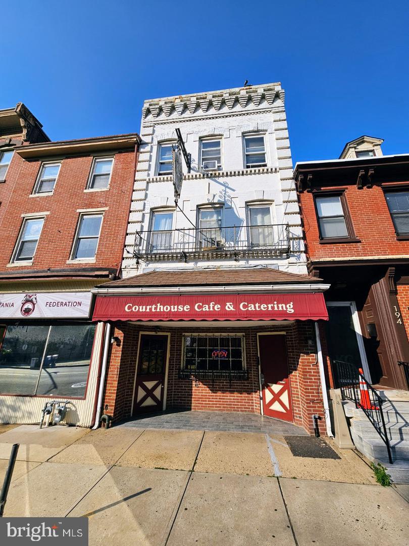 192 S Broad St — photo