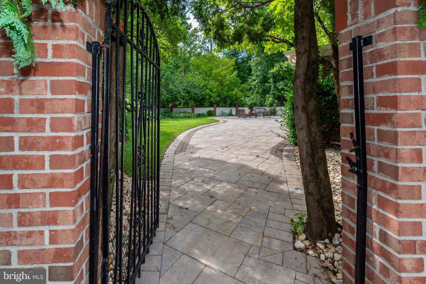 5 Nottingham Cir — photo