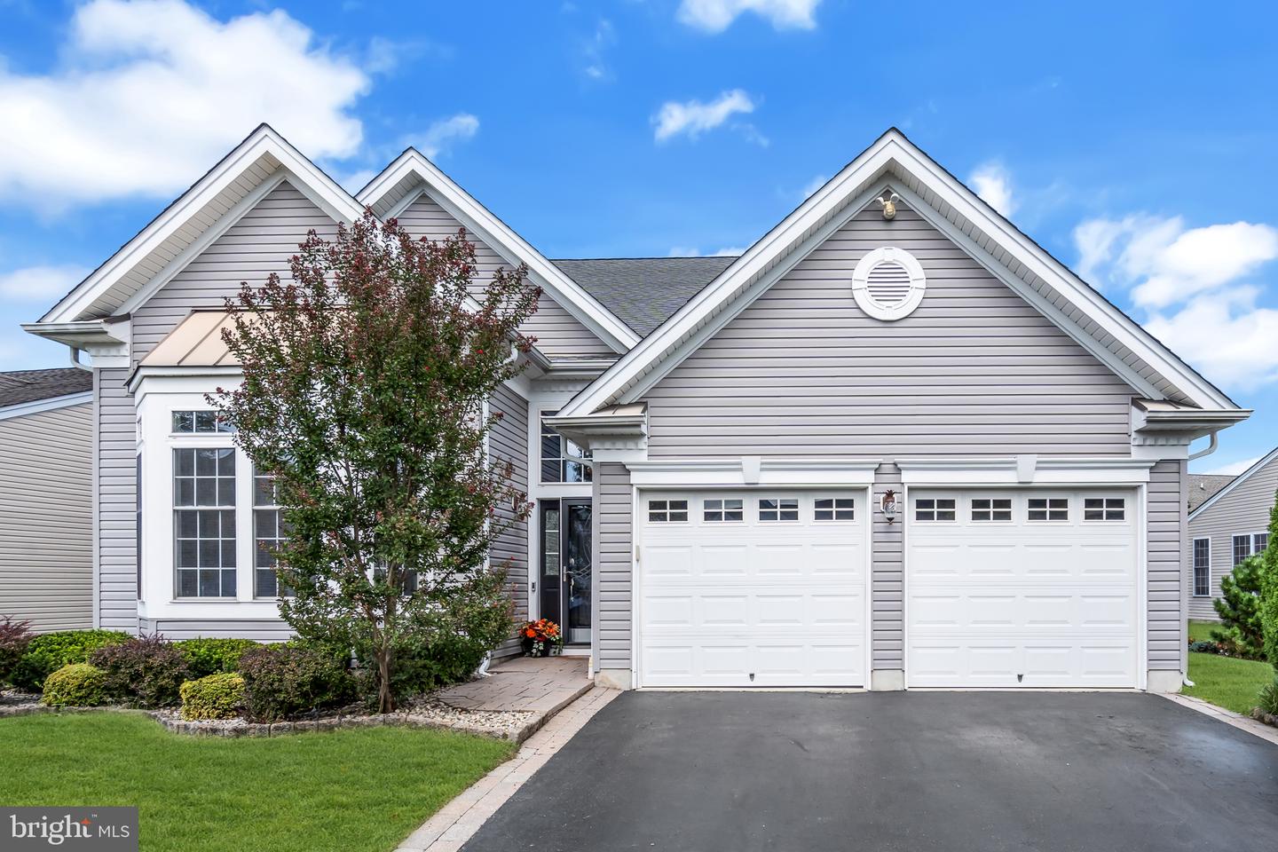 19 Goddard Dr — photo
