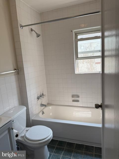 77 Newkirk Ave #D — photo
