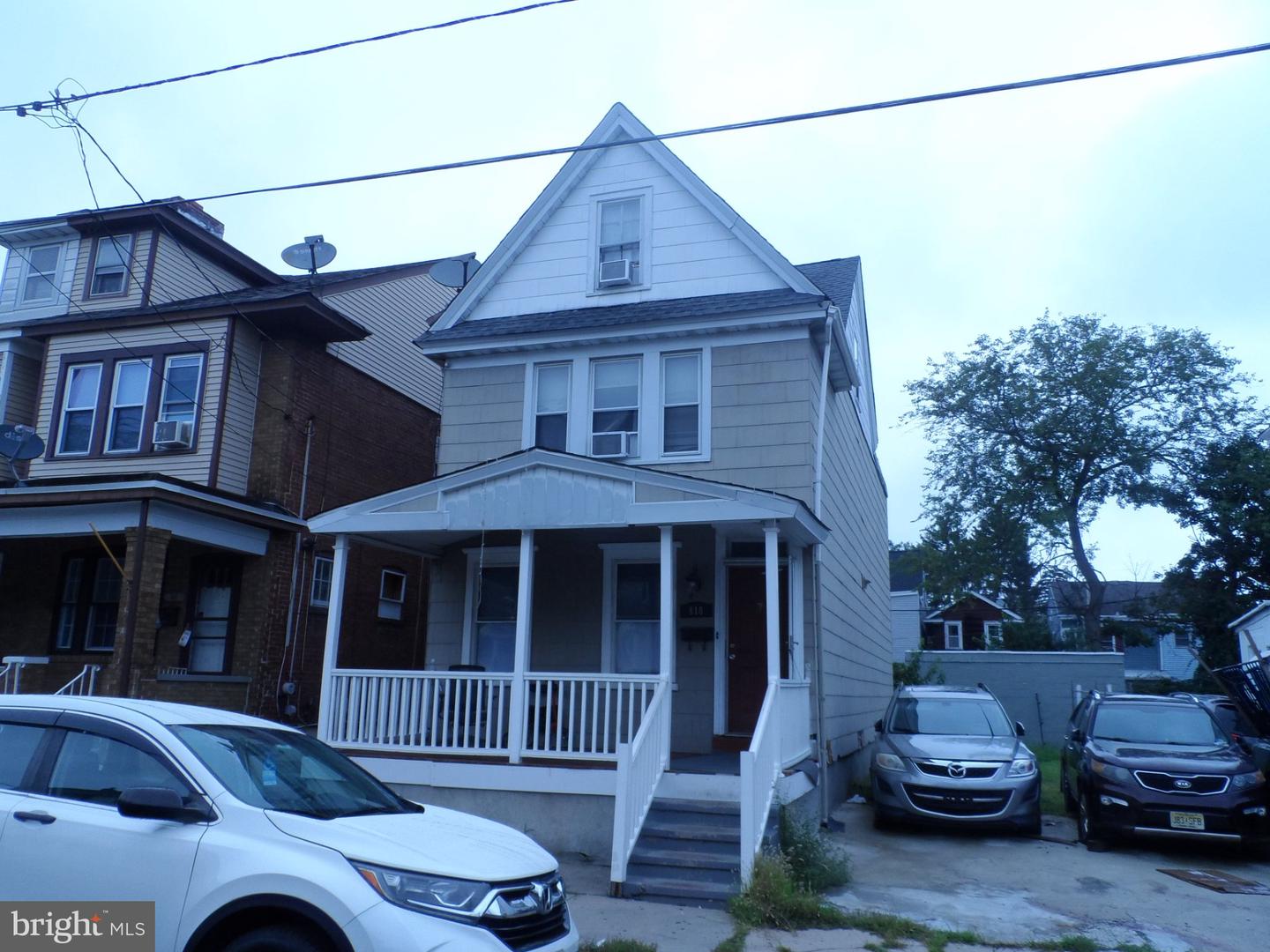 818 Quinton Ave — photo