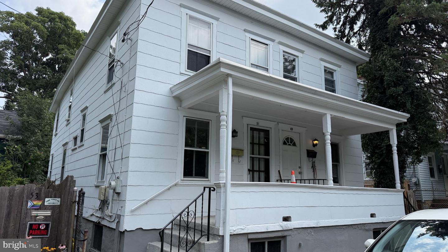 51 Moran Ave — photo