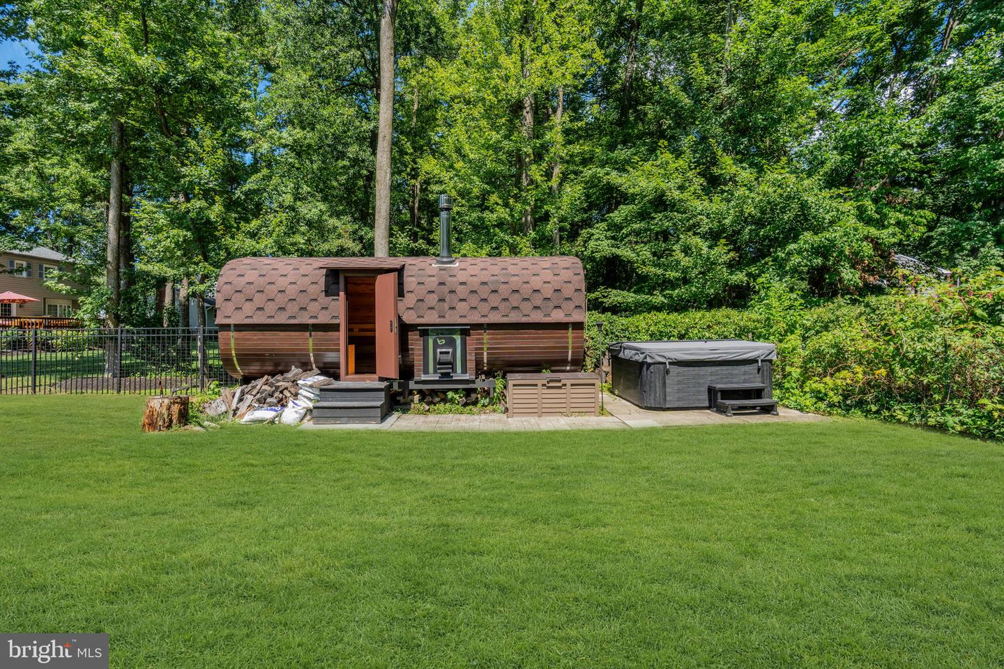 13 Jeffrey Ln — photo