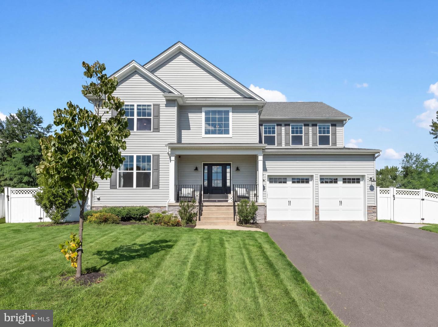 6 Gabriella Ct — photo