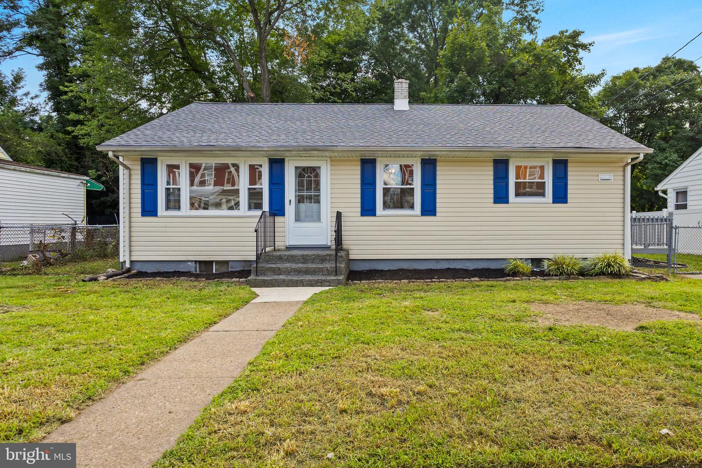 121 McClellan Ave — photo