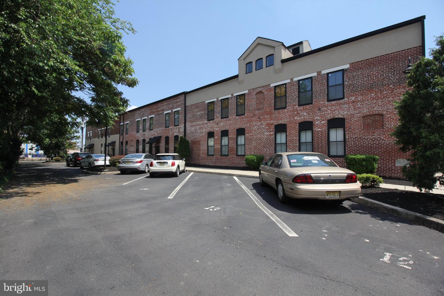 20 Swan St #a15 — photo