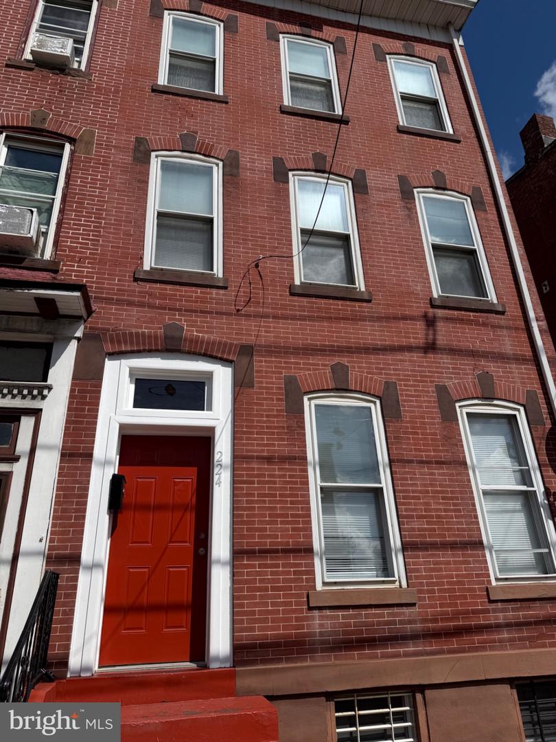 224 Hamilton Ave — photo