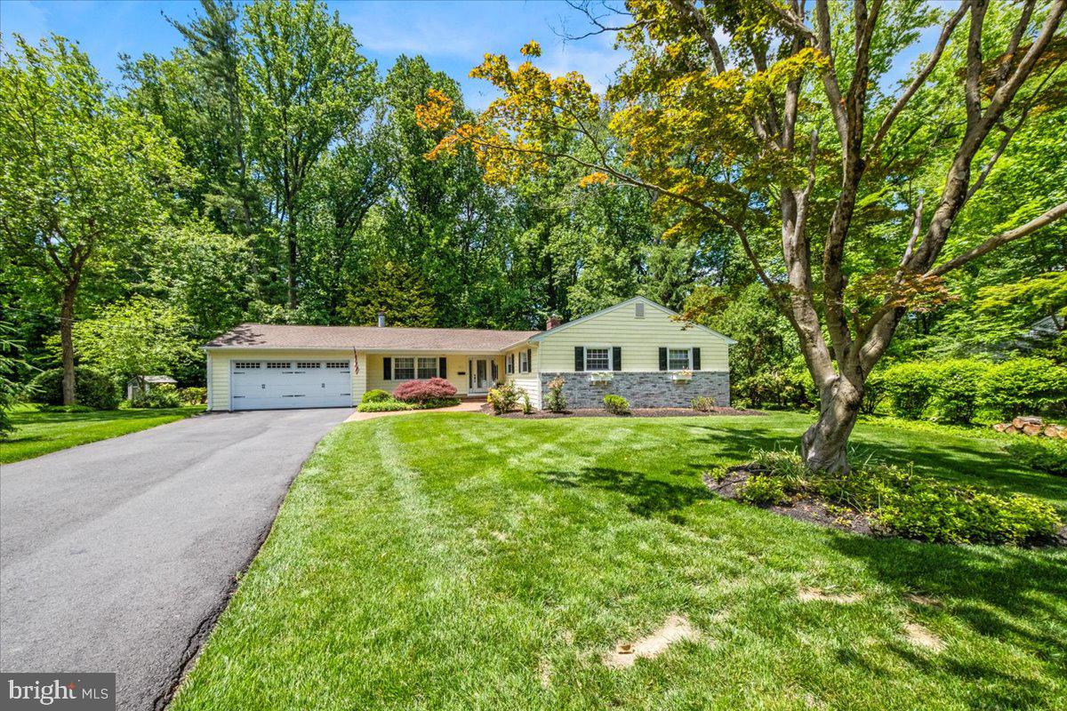 40 Pineknoll Dr — photo