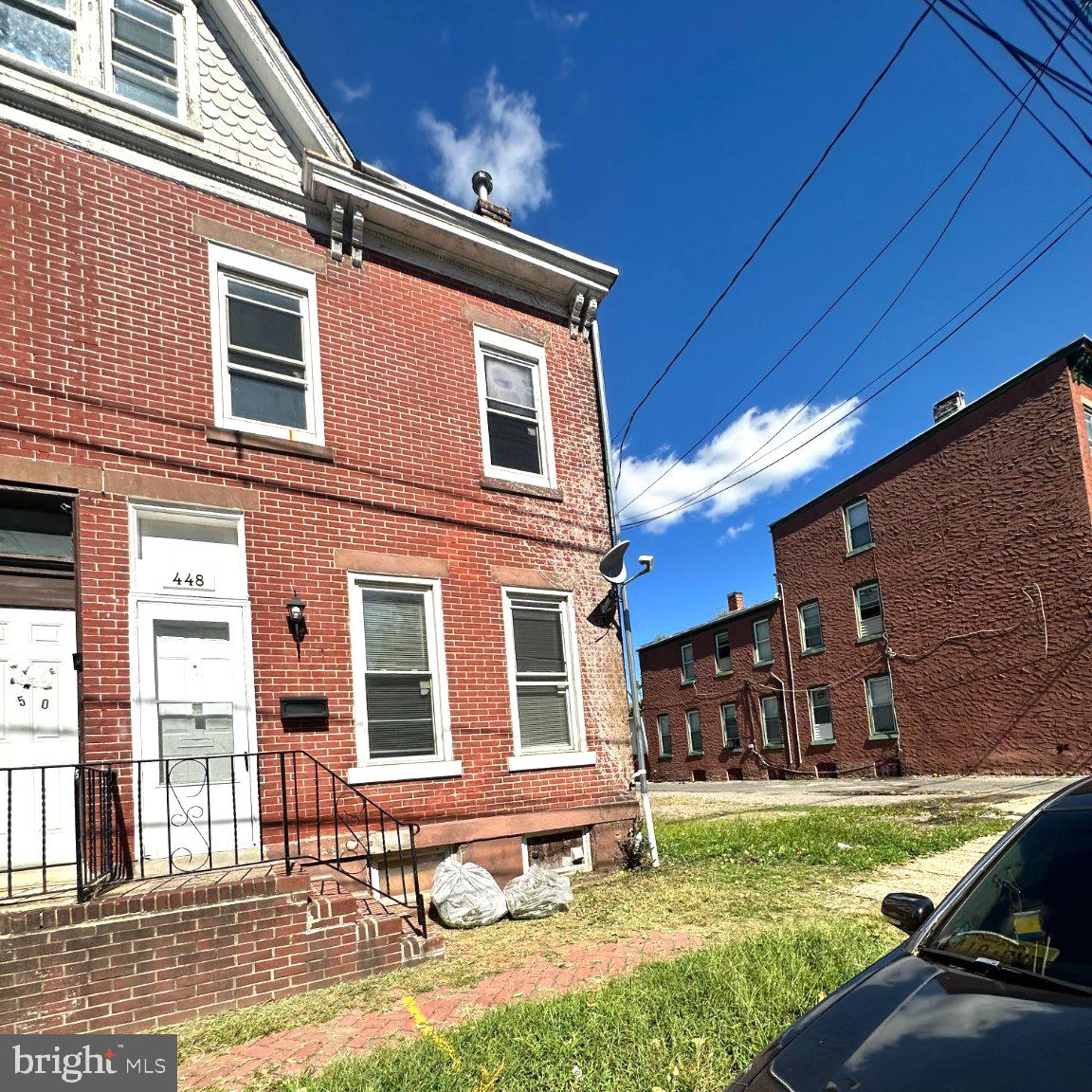 448 W Hanover St — photo
