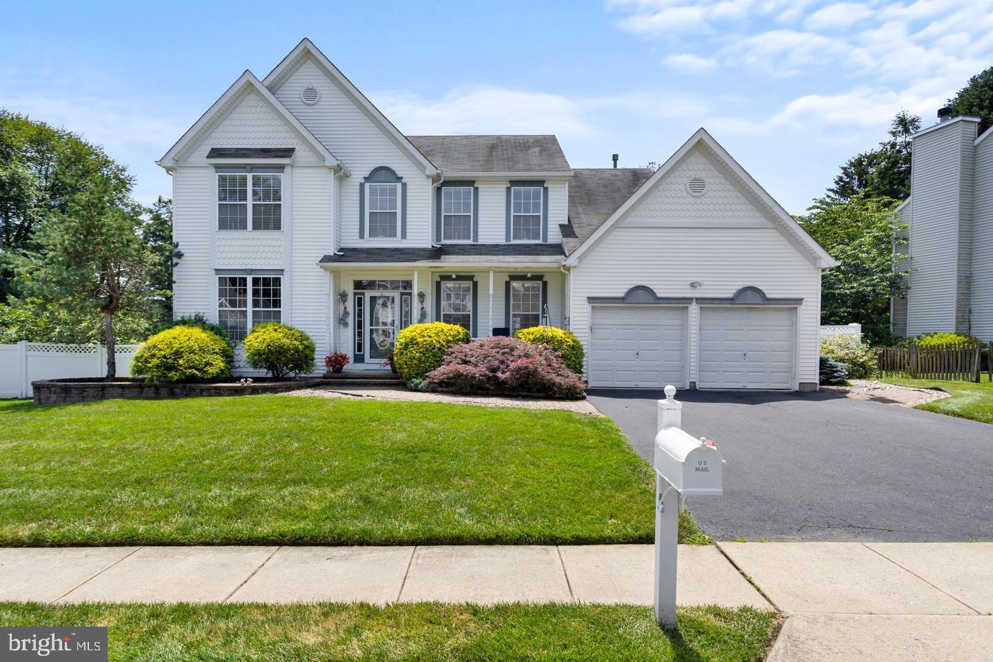 35 Dark Leaf Dr — photo