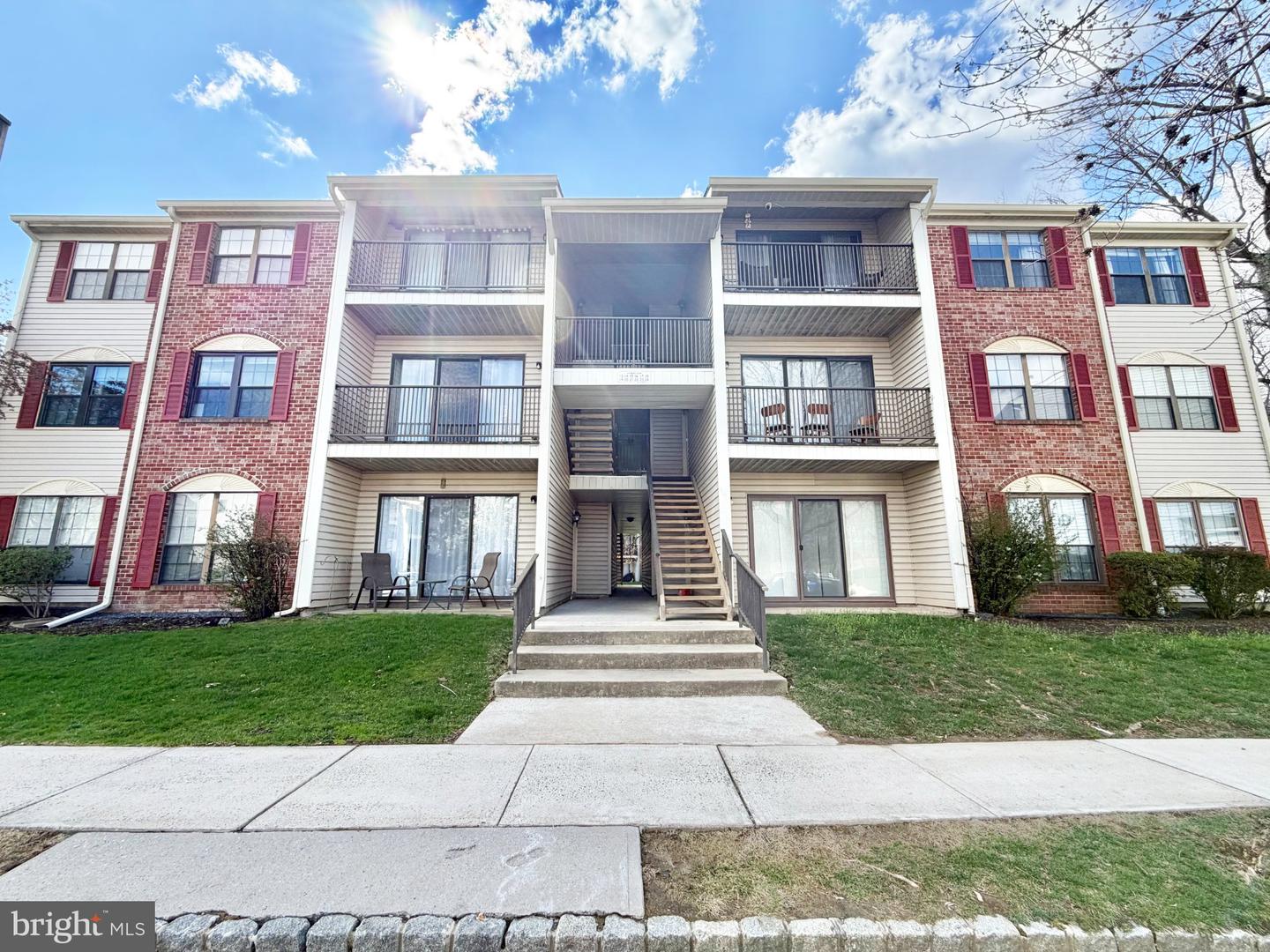 21 Joyner Ct — photo