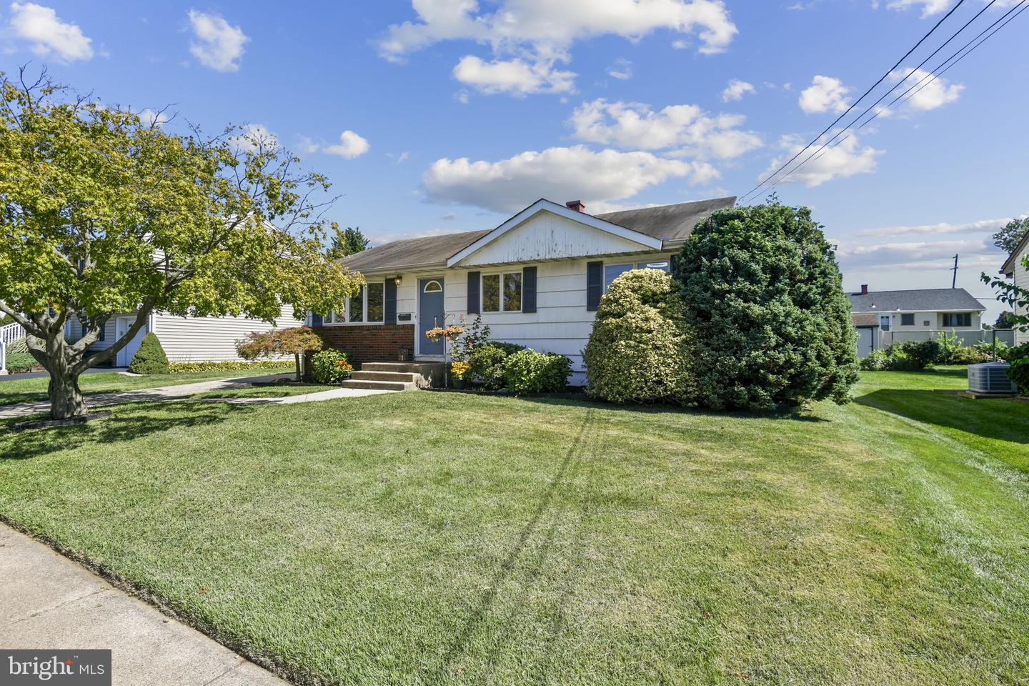 146 Gary Dr — photo