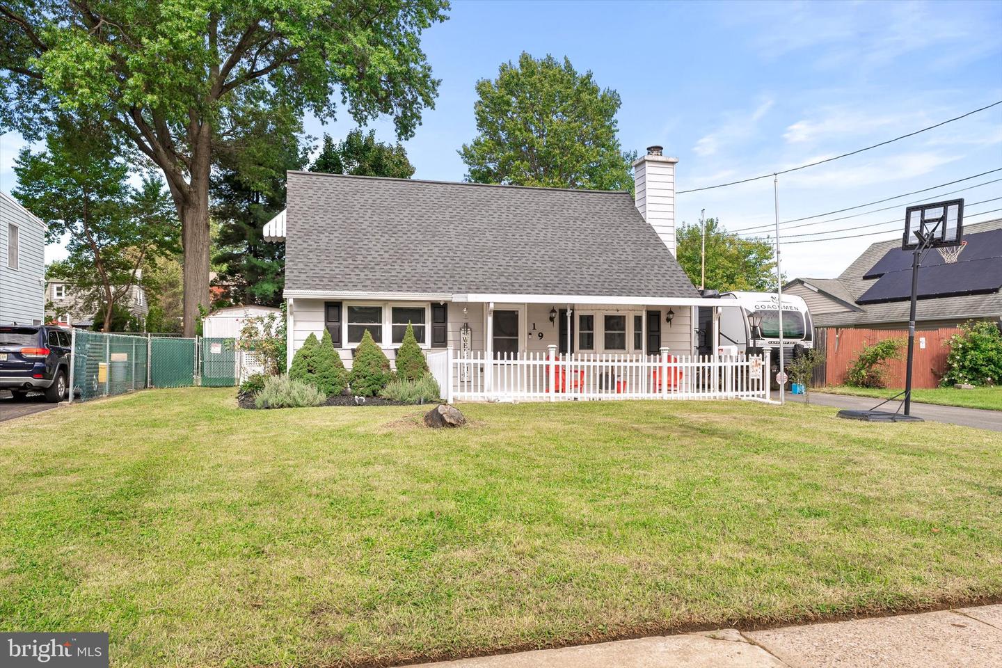 19 Dunmore Ave — photo