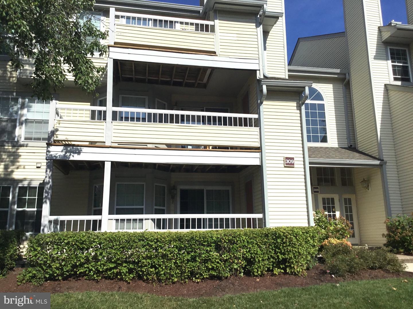 305 Trinity Ct #1 — photo