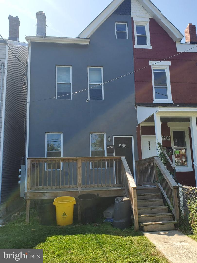 325 Rutherford Ave #2 — photo
