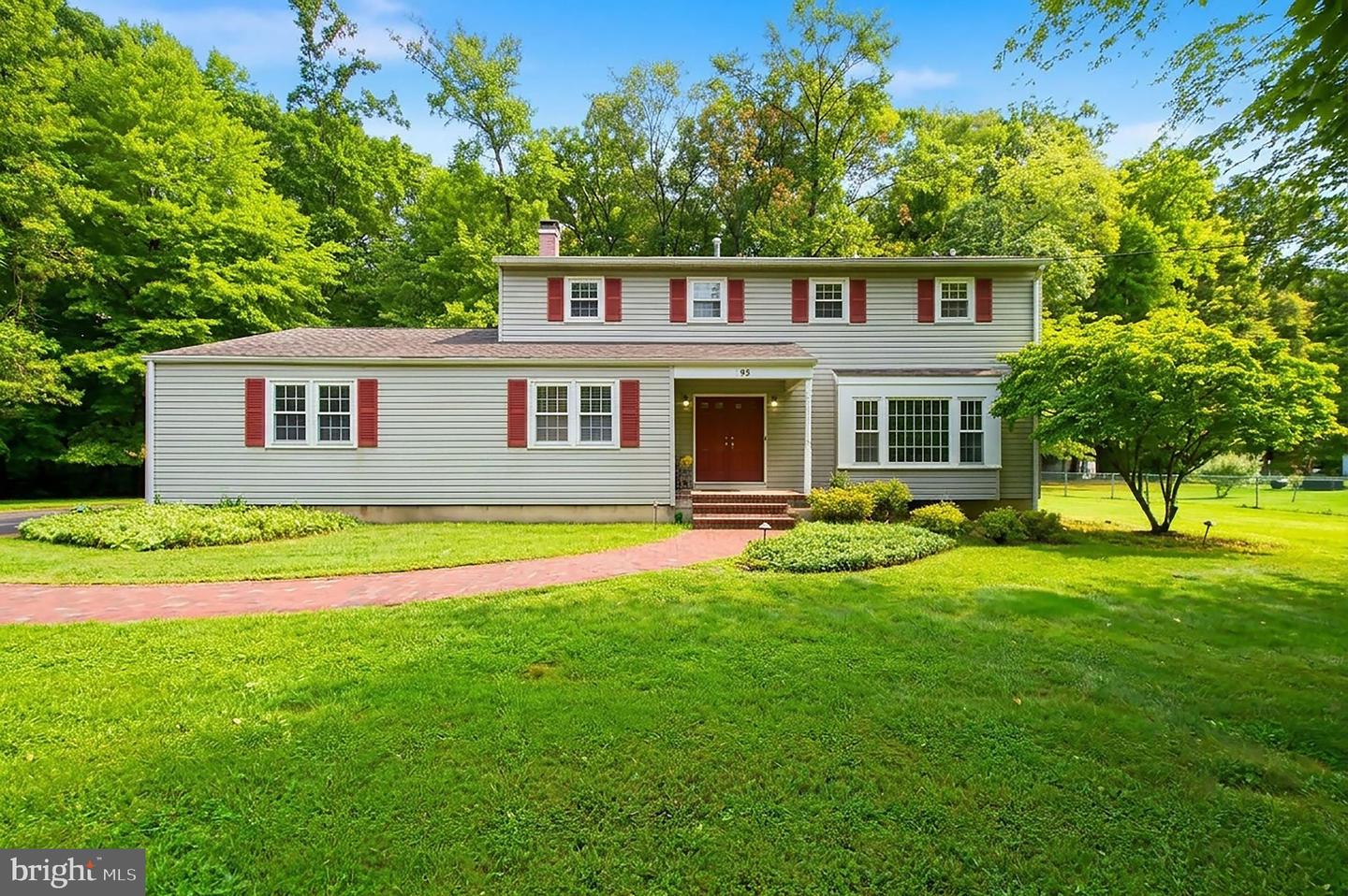 95 Maple Stream Rd — photo