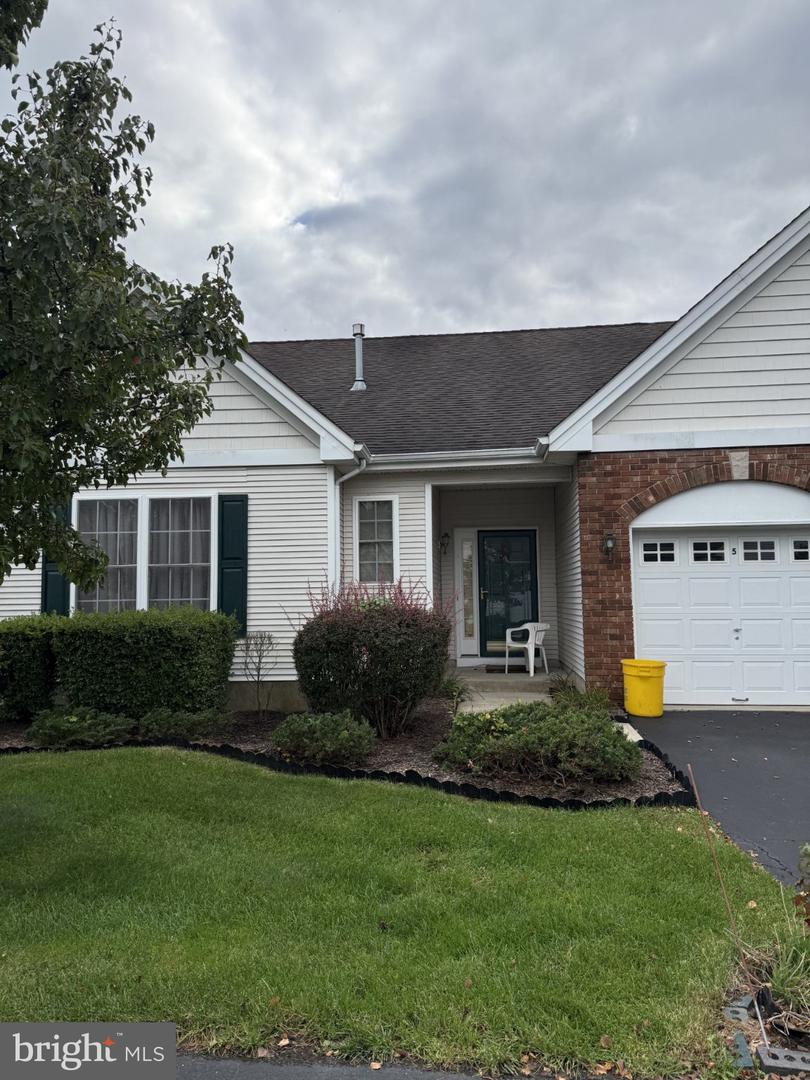 5 Goldfinch Dr — photo