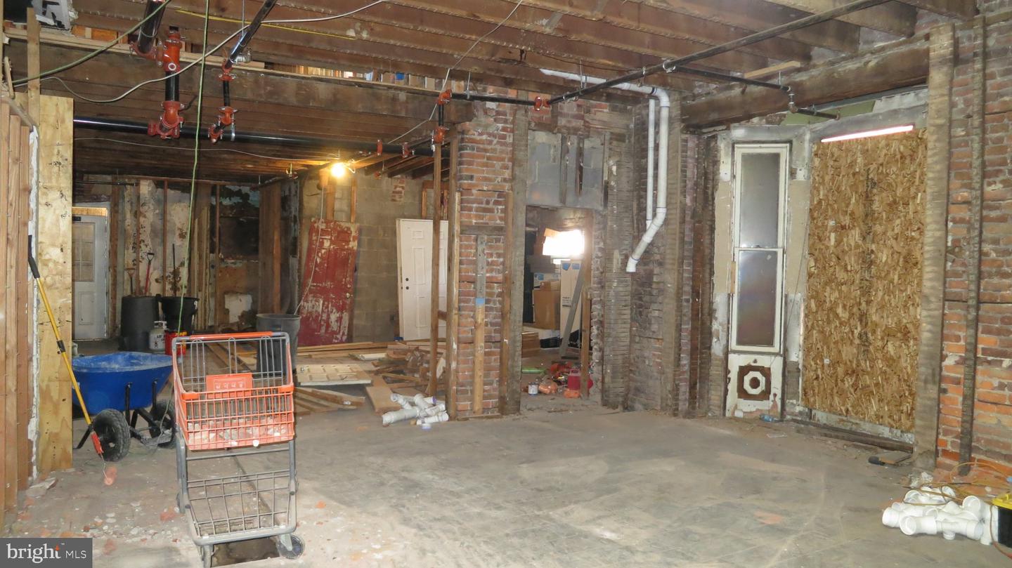 801--803 E State St — photo