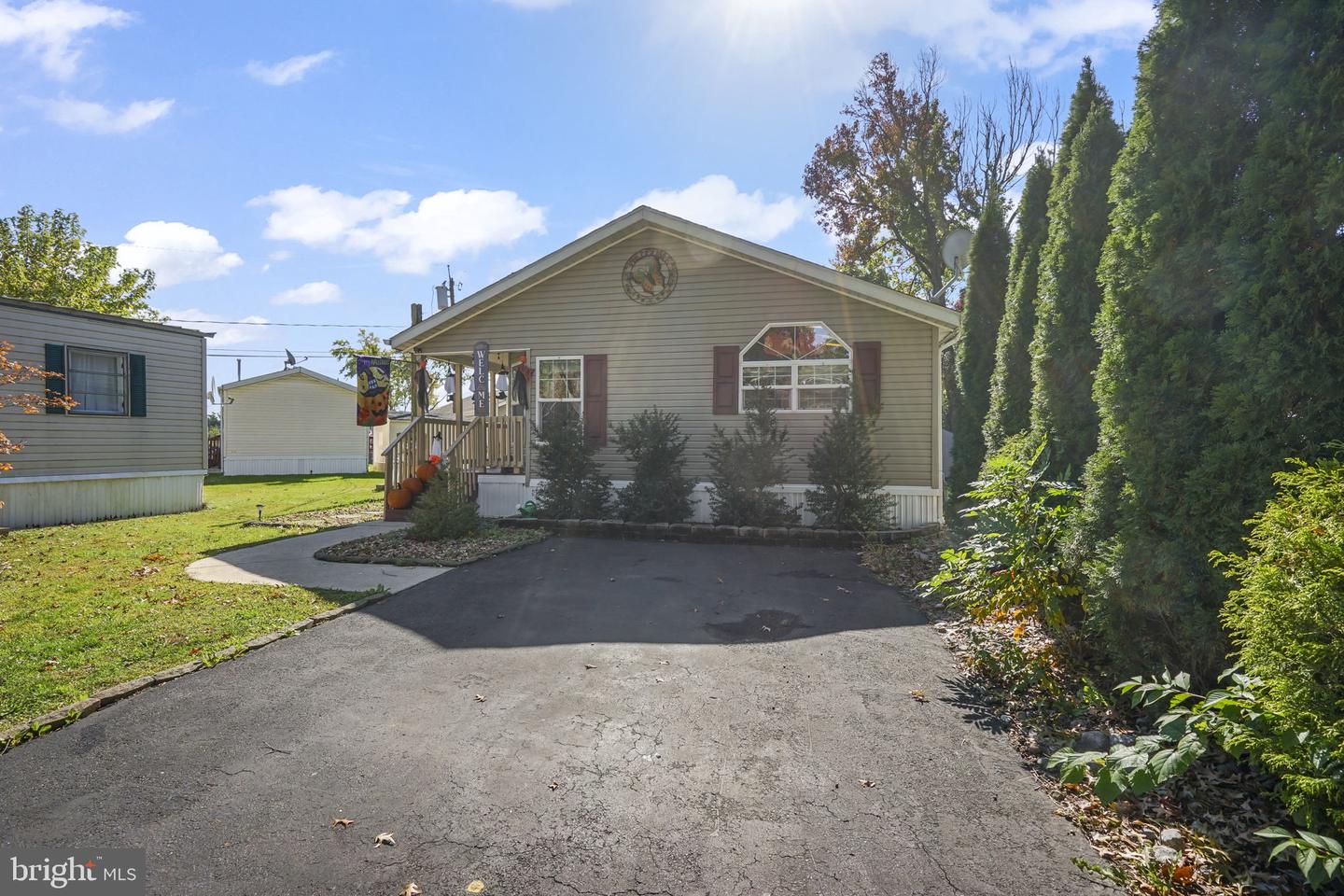 5 Sterling Ct — photo