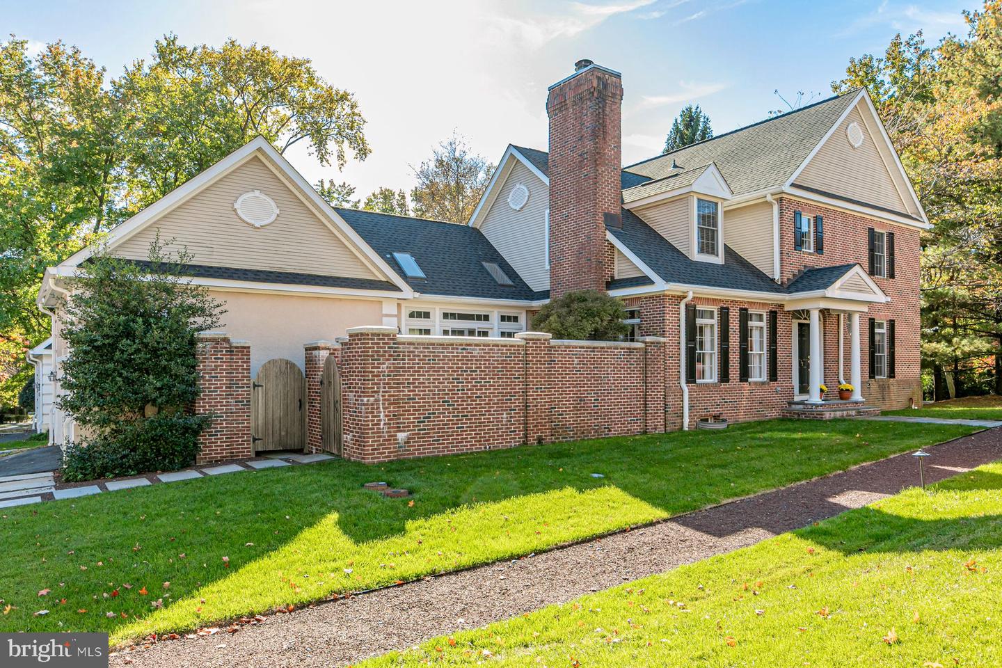 37 Governors Ln — photo