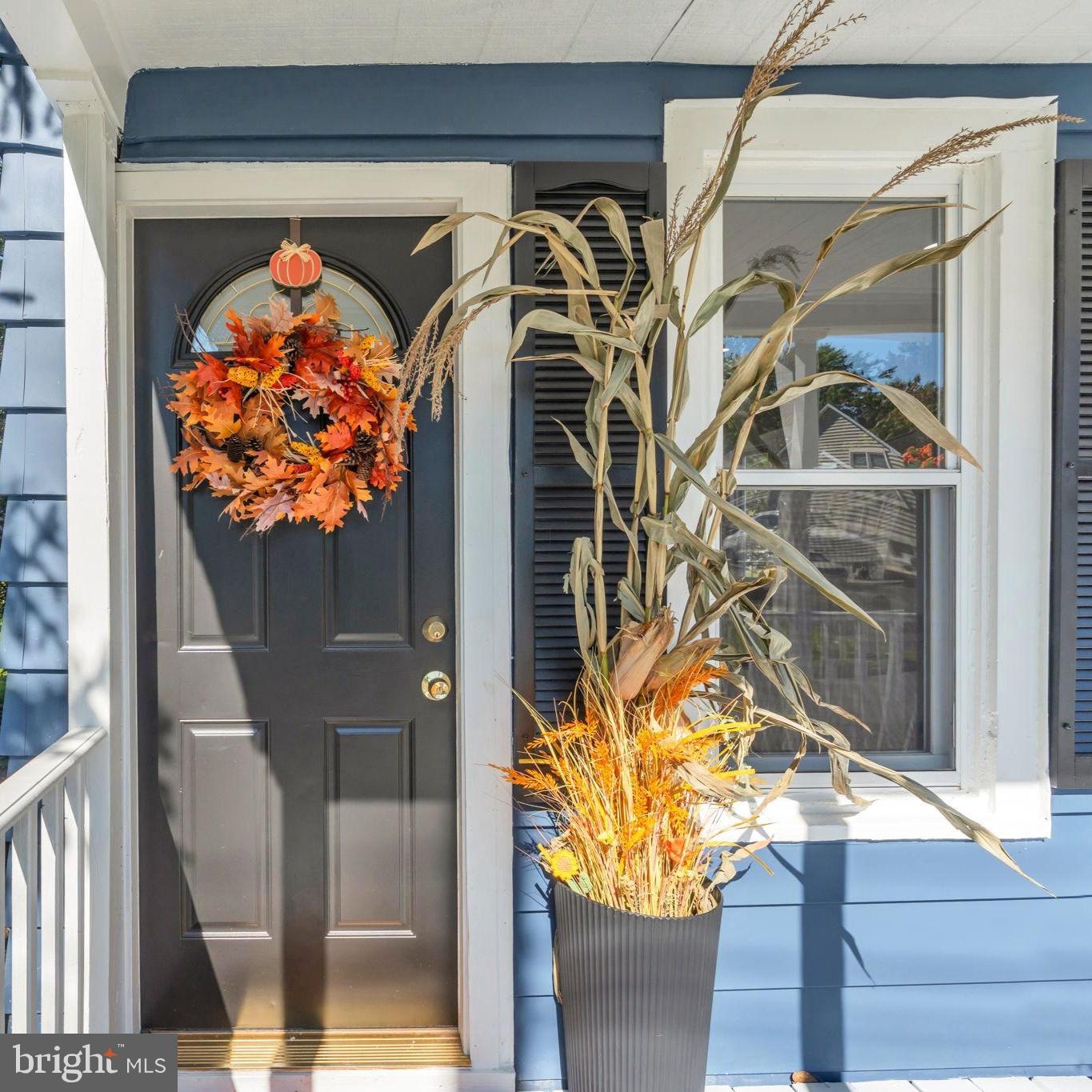 52 Betts Ave — photo