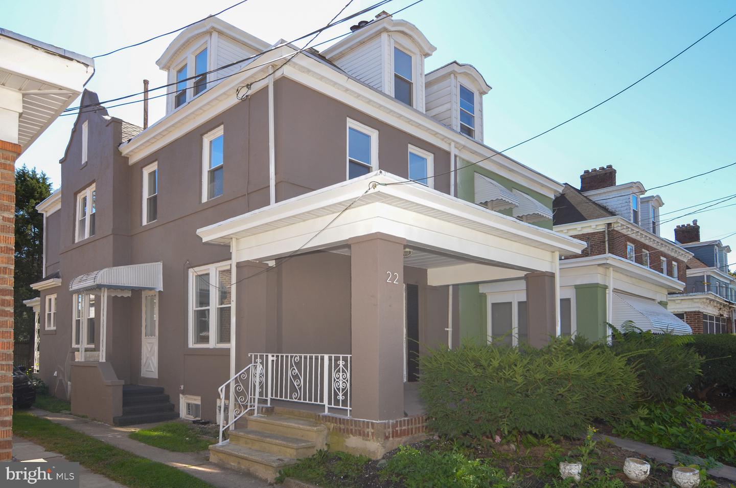 22 Newell Ave — photo