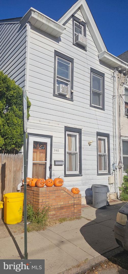 348 Adeline St — photo