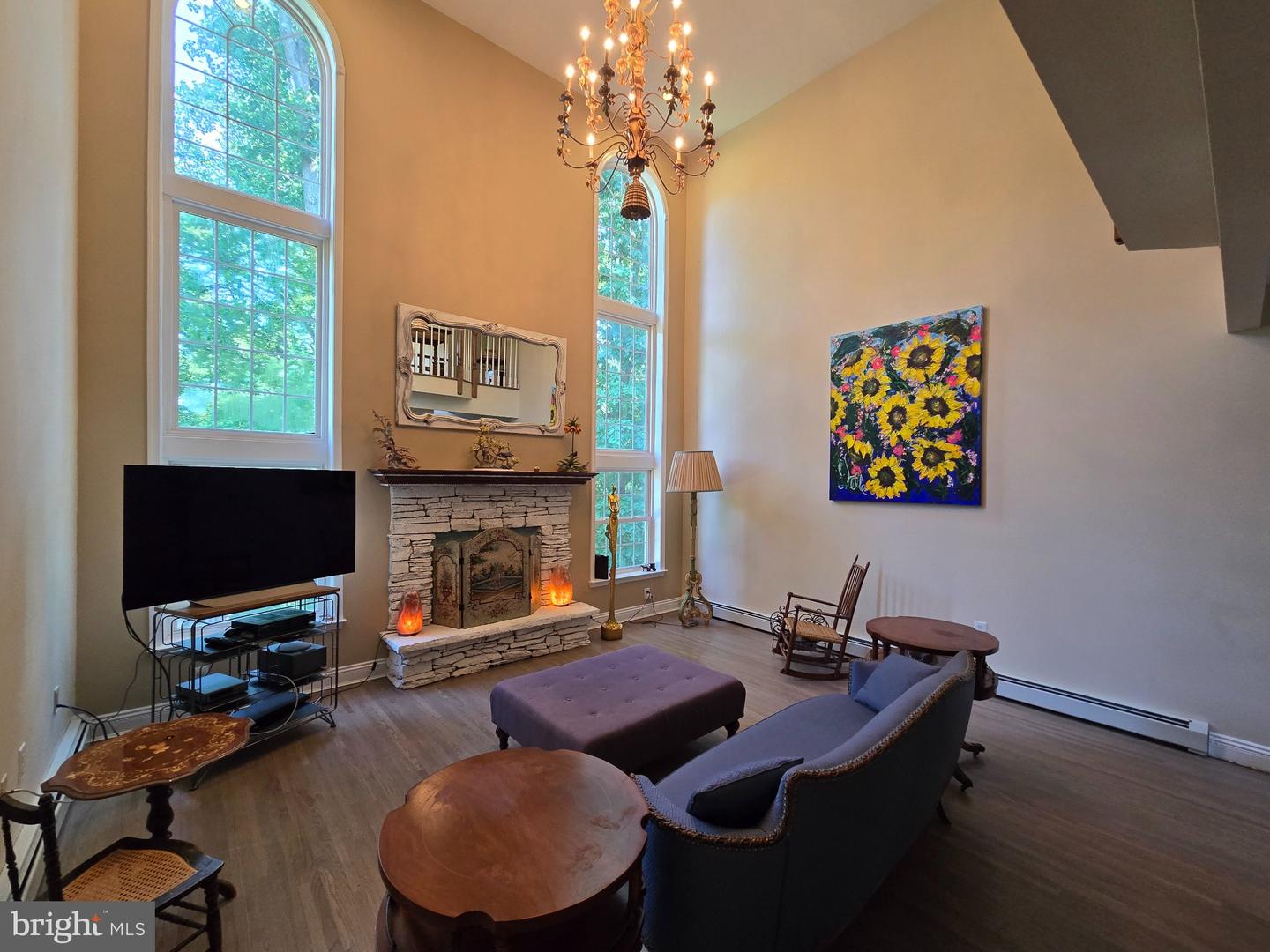 112 Beacon Hill Rd — photo