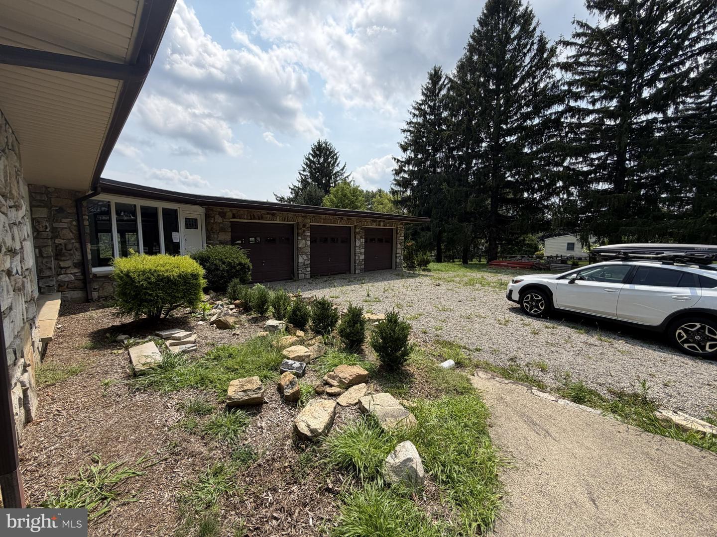 89 Flocktown Rd — photo