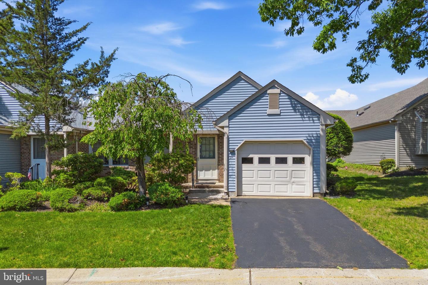 9-A Patrick Henry Ct — photo