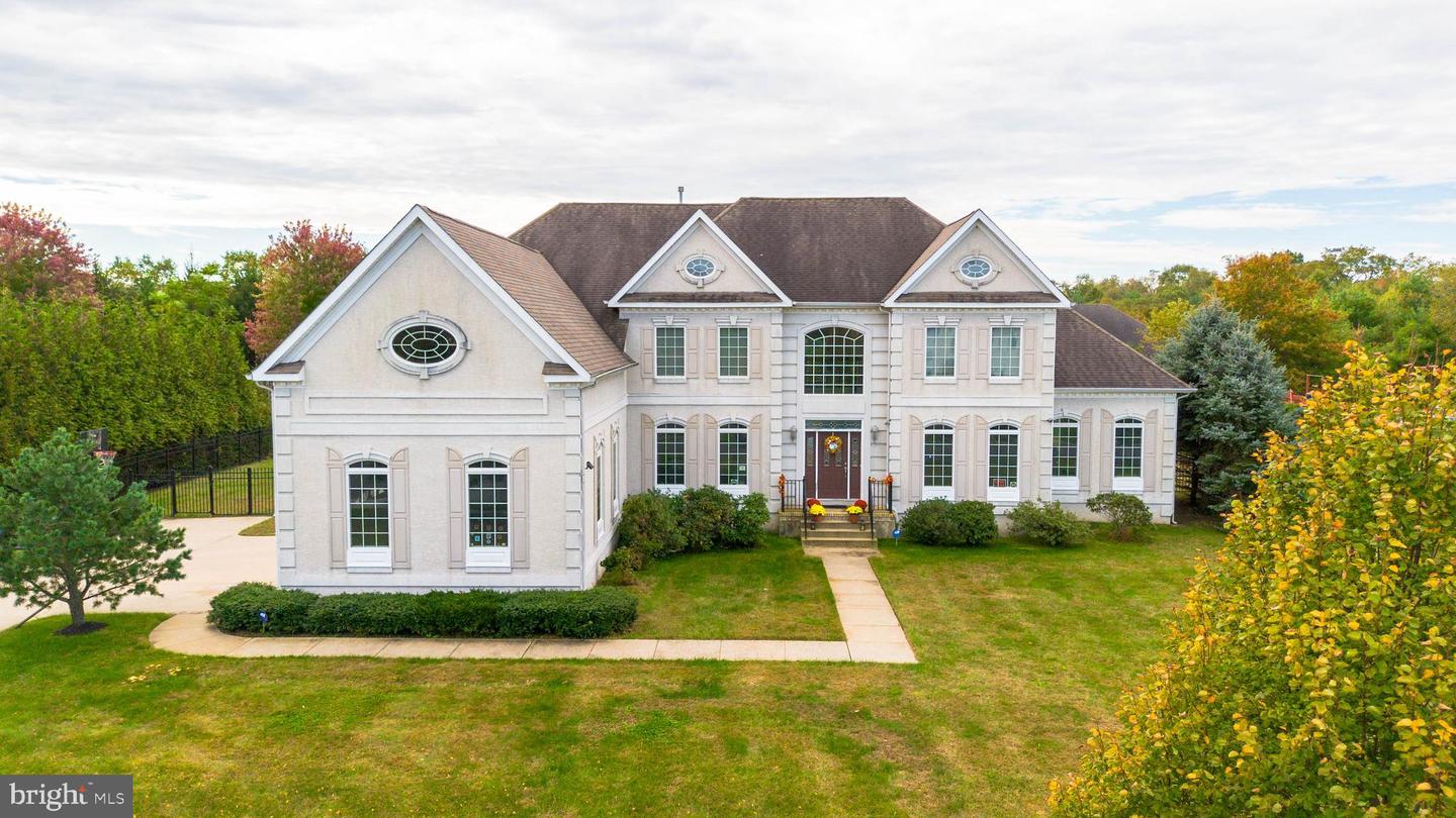 10 Angelo Ct — photo