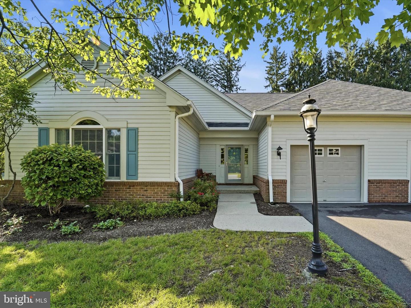 4 Empress Ct — photo