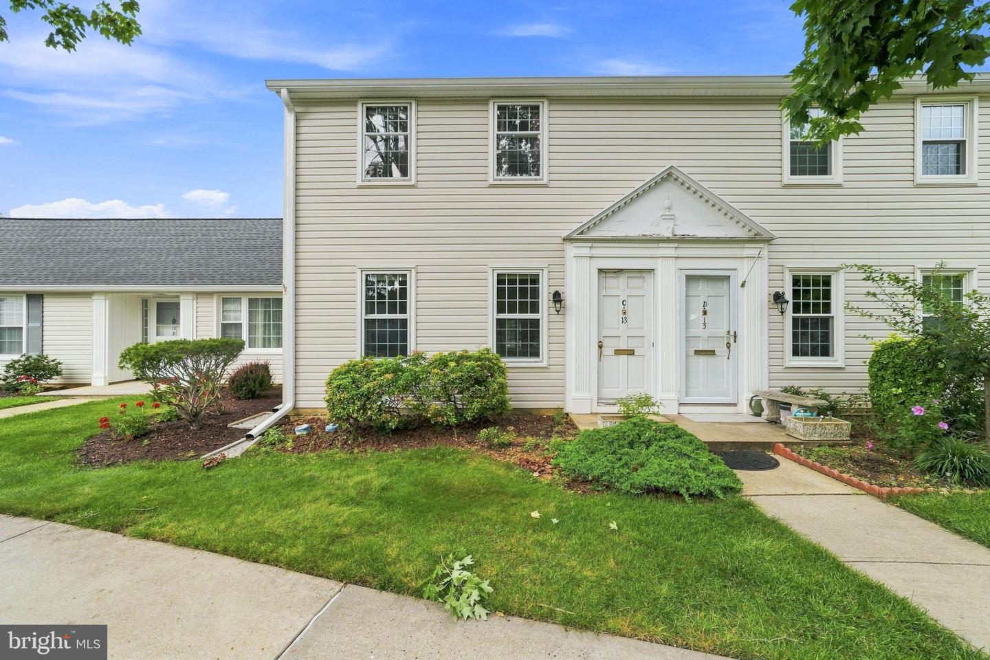 13 Sussex #C — photo
