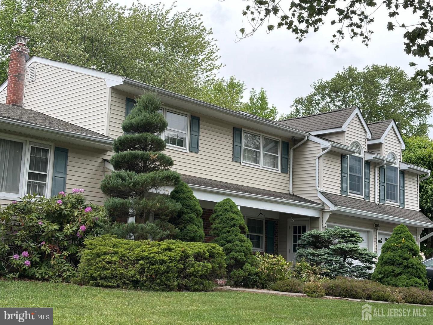 19 Annette Dr — photo