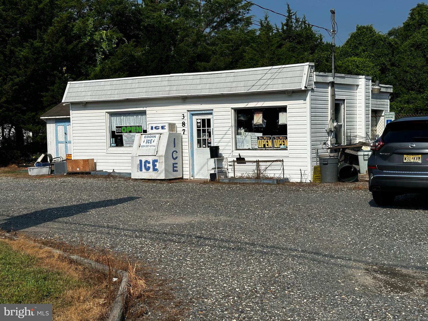 387 Main St #Retail — photo