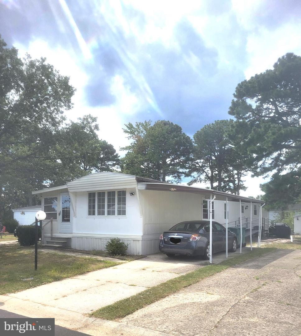 19 Susan Dr — photo