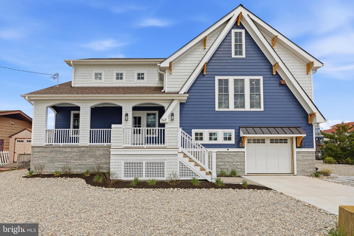 247 Pine Dr — photo