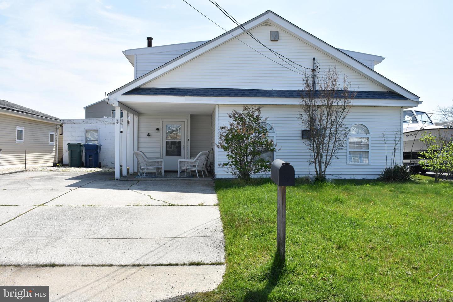 140 N Ensign Dr — photo