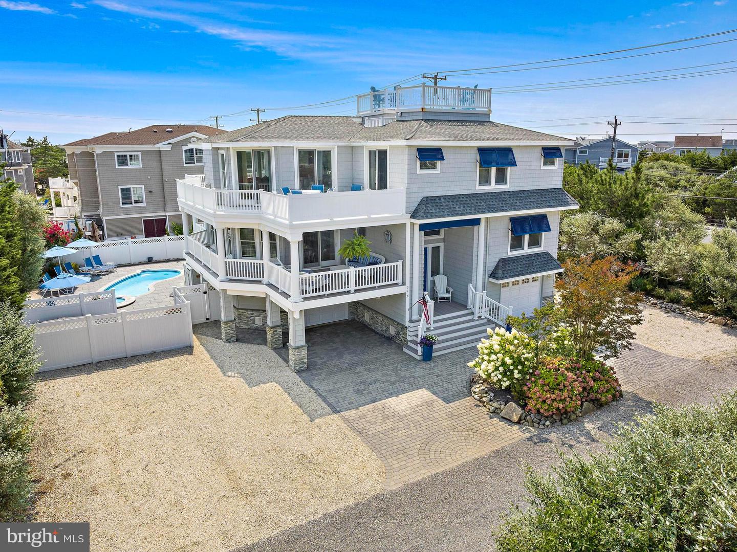 51-A Long Beach Blvd — photo