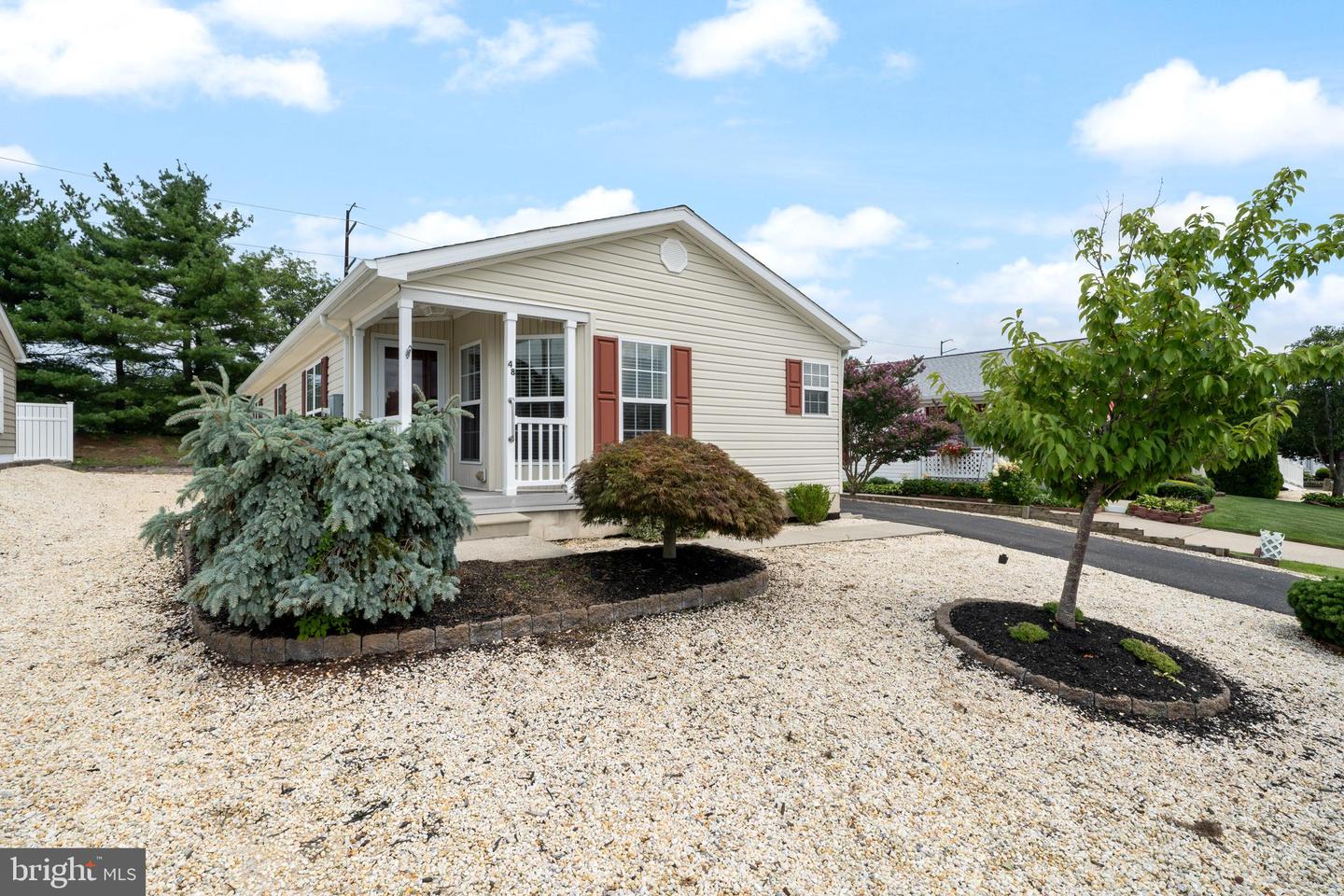 48 Fort Lee Dr — photo
