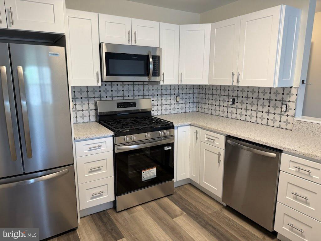 938 Pine Valley Ct — photo