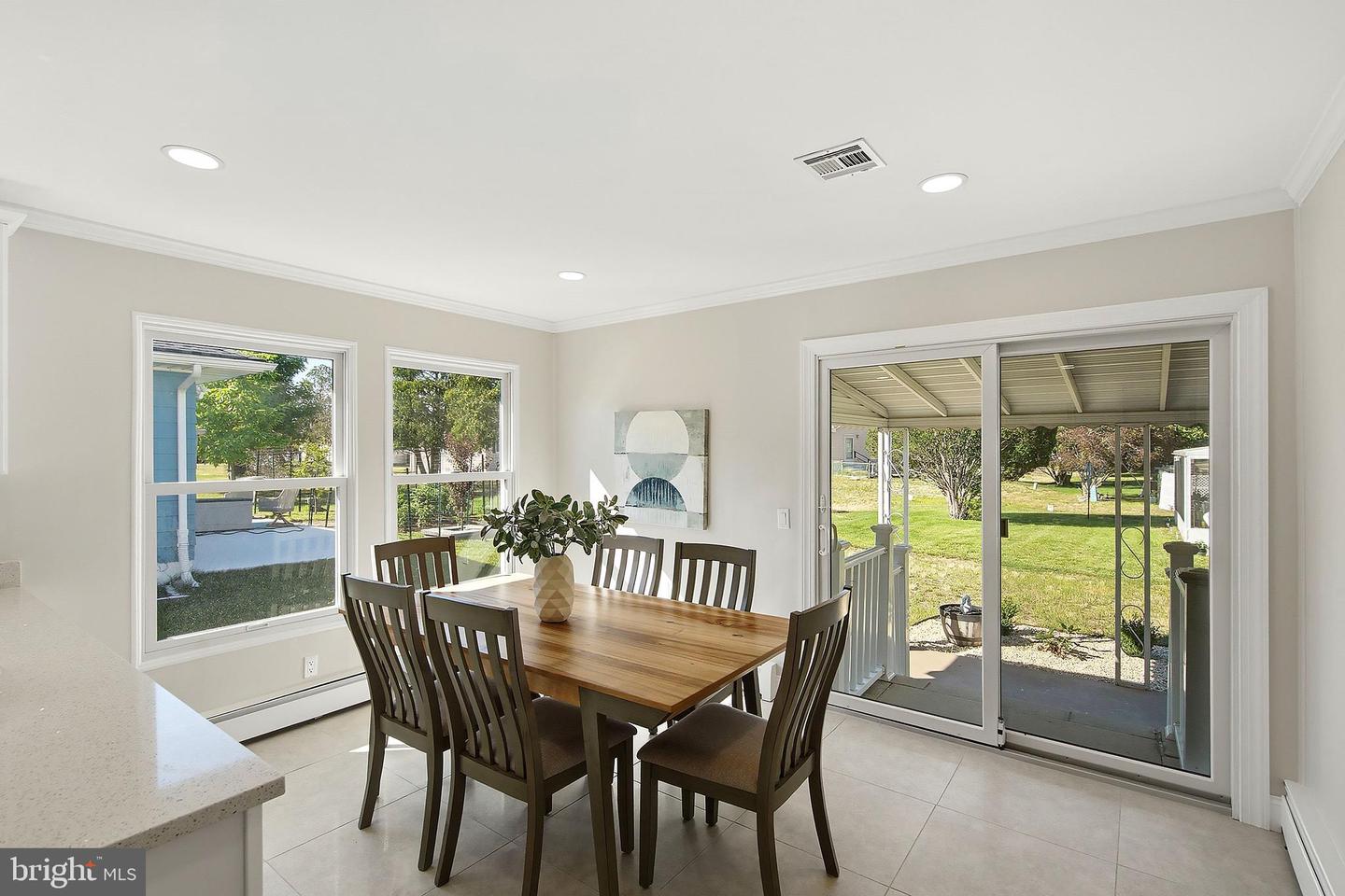 205 Bonaire Dr — photo