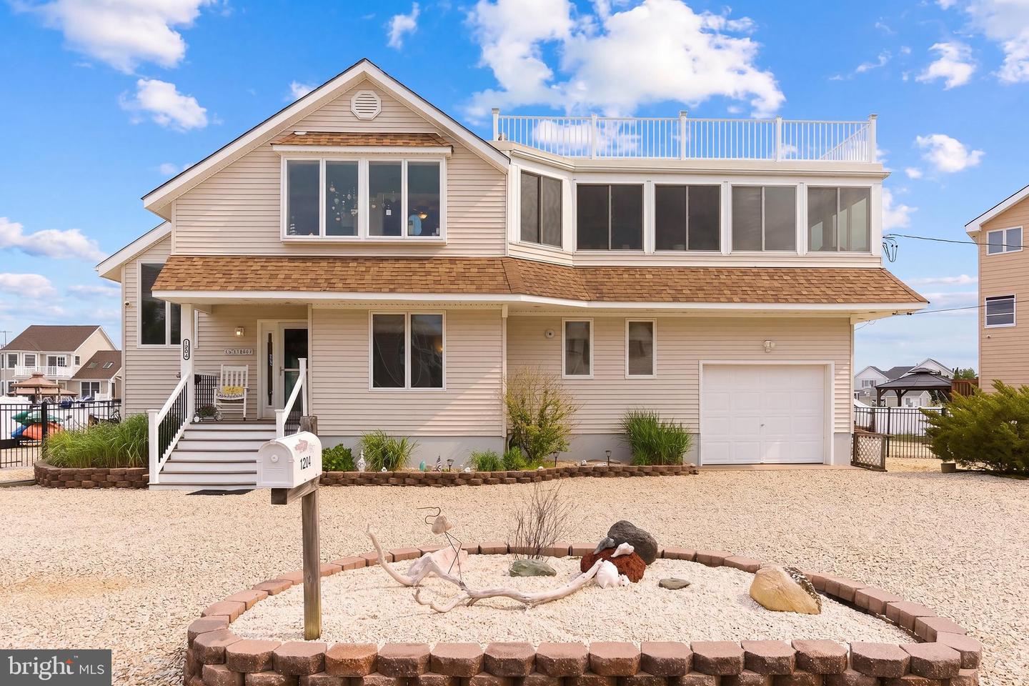 1204 Niihau Dr — photo