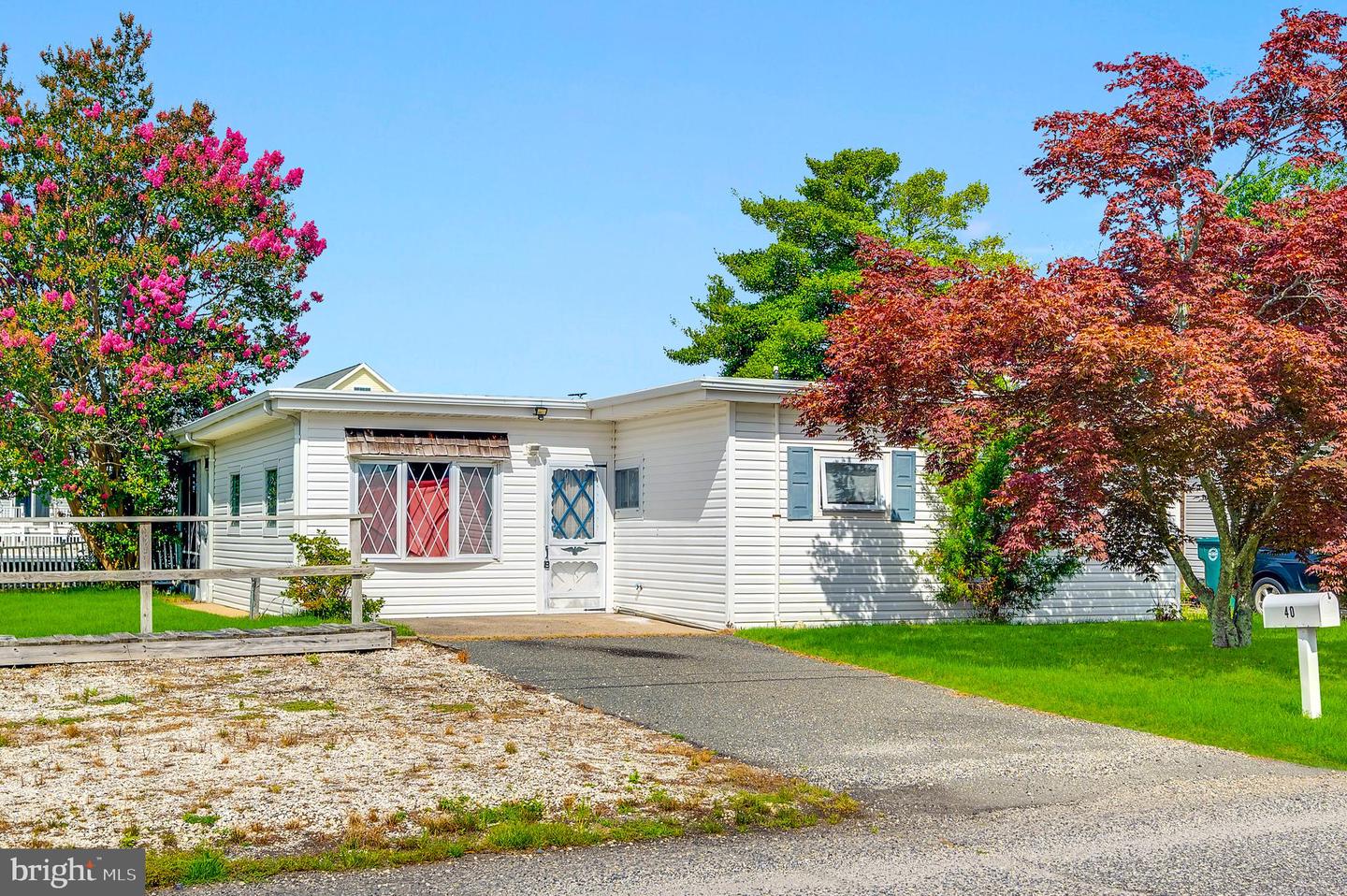 40 W Anchor Dr — photo