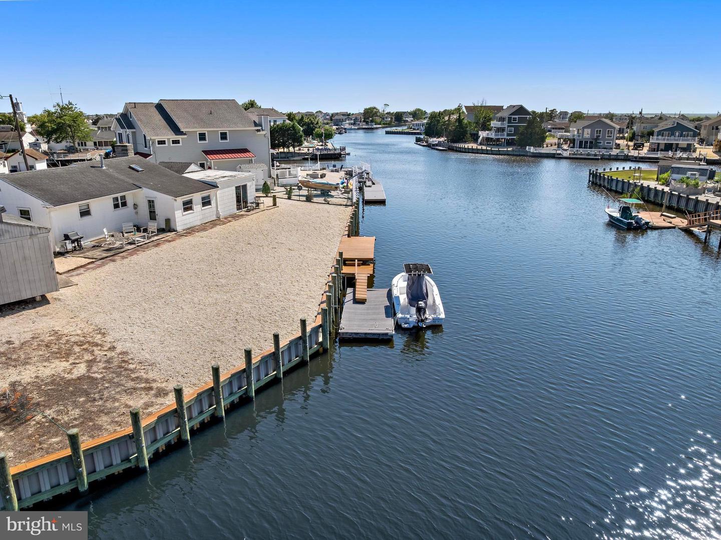 34 Lake Singleton Ct — photo