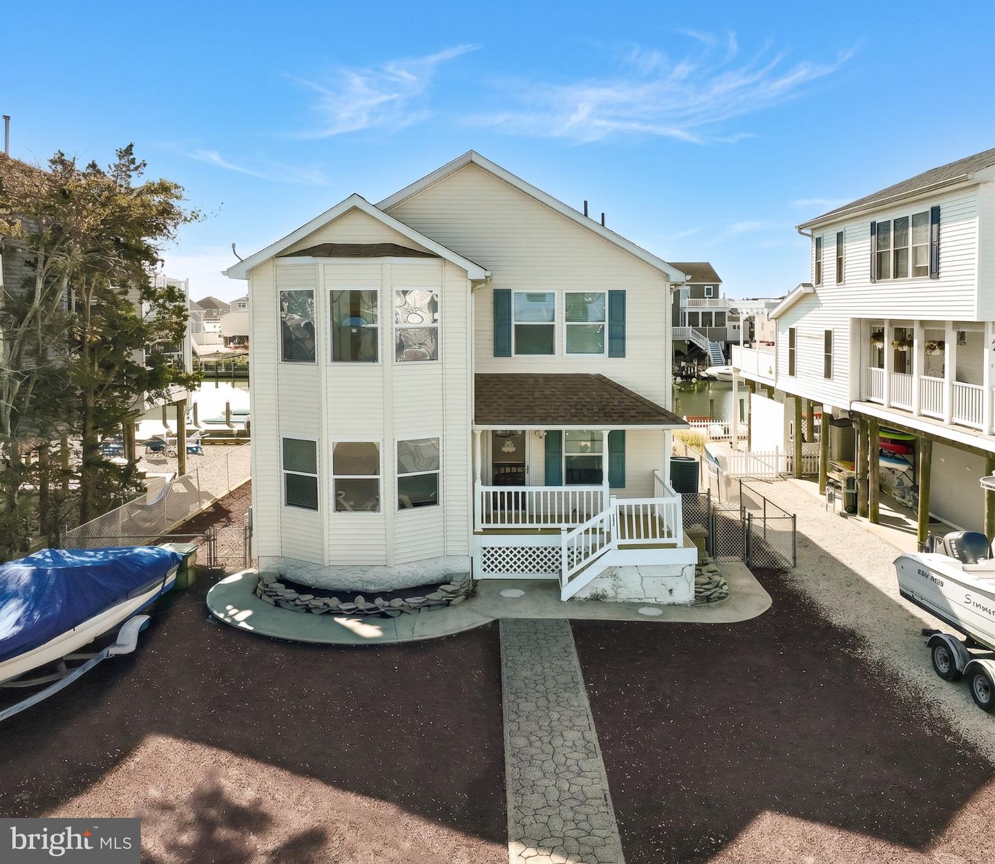 348 Kingfisher Rd — photo