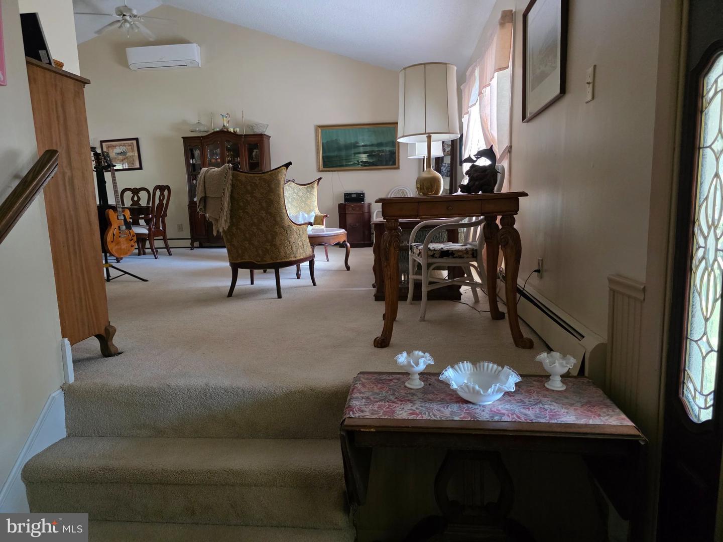100 Reel Ave — photo