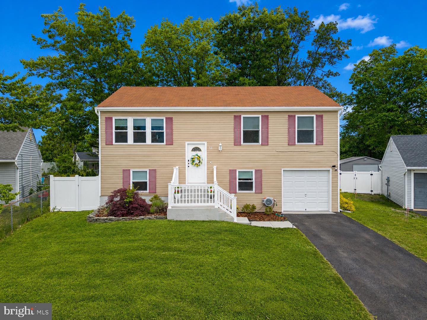 43 Tiller Dr — photo