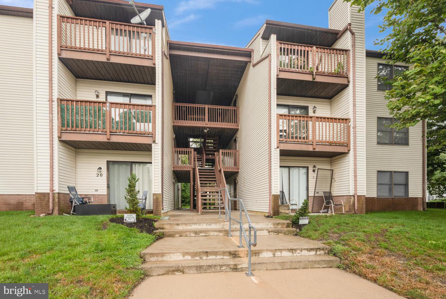 2 Whitemarsh Ct — photo